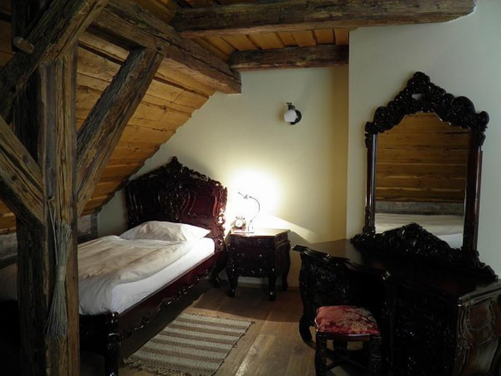 Dvůr Olšiny -Hotel&Horse-riding Karviná Kamer foto