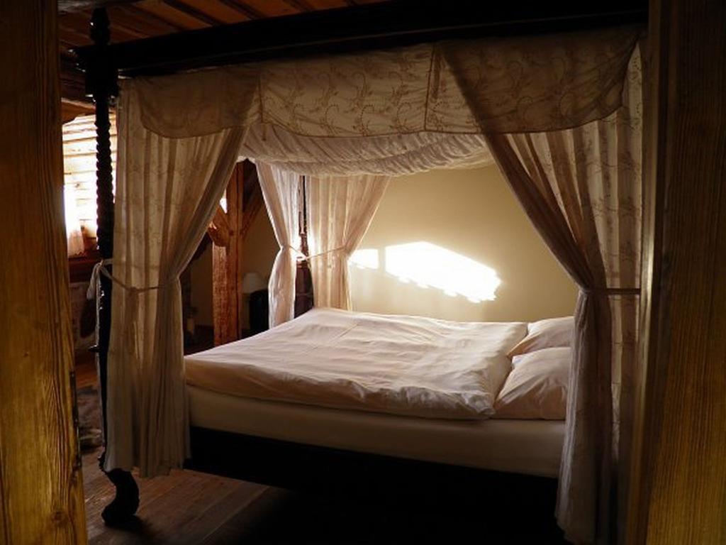 Dvůr Olšiny -Hotel&Horse-riding Karviná Kamer foto